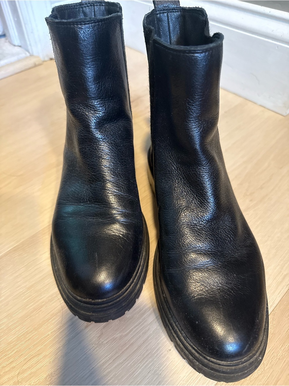 Lucky Brand Black Leather Women's Chelsea Ankle Boots
